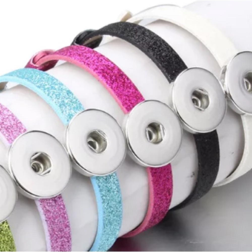 Fushia Snap Jewelry bracelet
